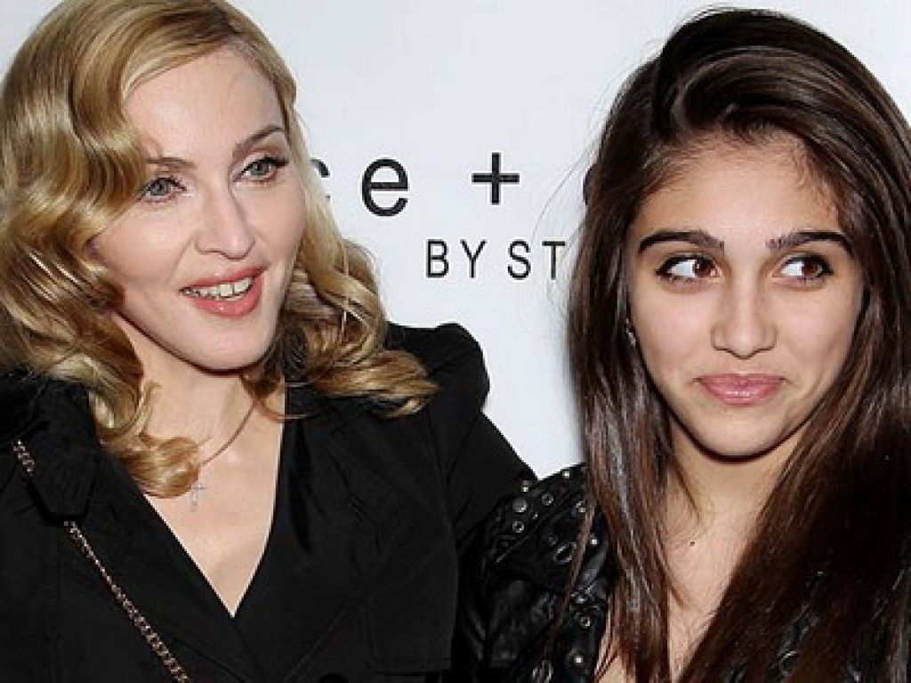 Madonna (53) je bila tečna mlajša sestra